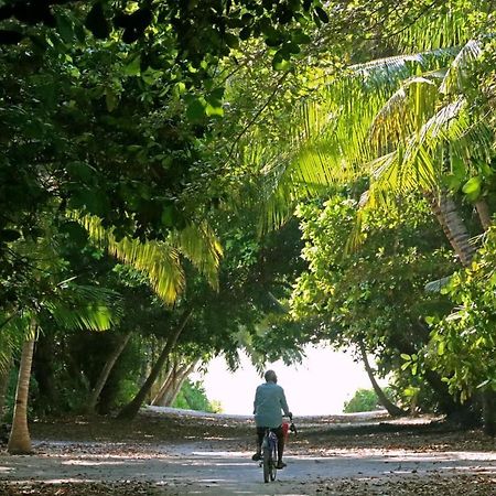 Hotel Kiha Beach Dharavandhoo Esterno foto