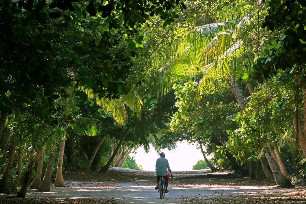 Hotel Kiha Beach Dharavandhoo Esterno foto